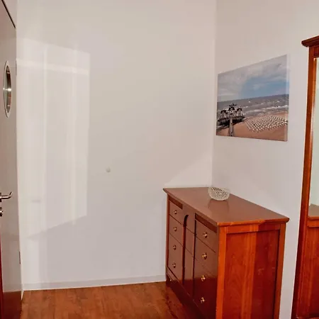 20 Mit Strandkorb Und Balkon 아파트 *