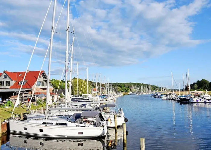 20 Mit Strandkorb Und Balkon *