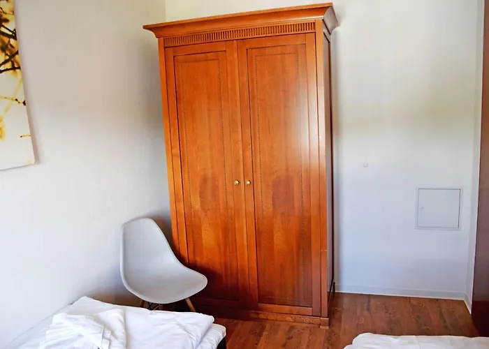 20 Mit Strandkorb Und Balkon